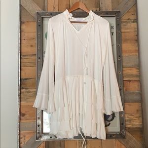 White dress (can be worn as a long shirt)